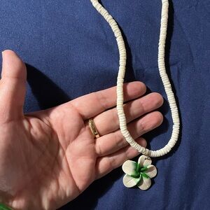Beachy- necklace.